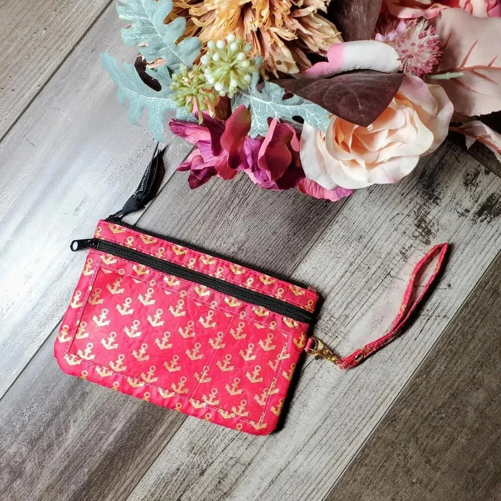 Simply Southern Phone Wristlet Red and Gold Anchors EUC